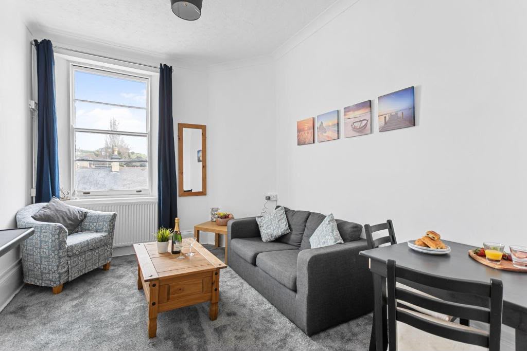 Self-contained accommodation in Torquay