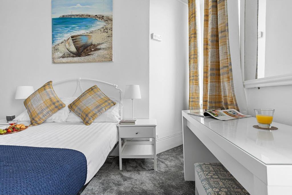 Room at The Belmont